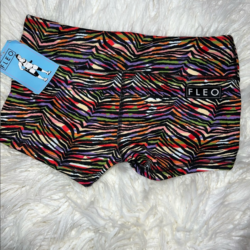 2022 NWT, WZA Exclusive shorts, never worn. Size large